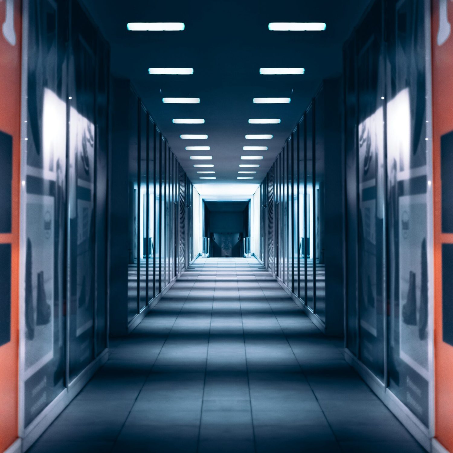 hamza nouasria fys8sjb3dvg unsplash